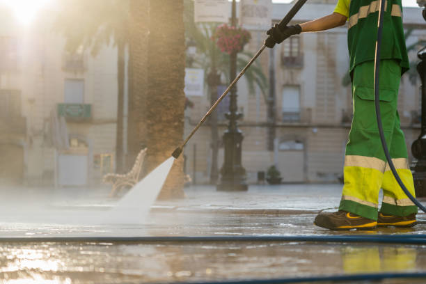 Best Garage Pressure Washing  in Hazlehurst, GA